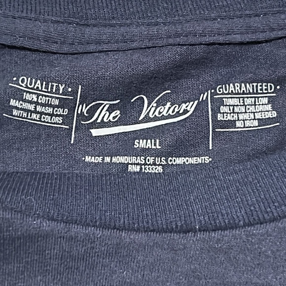 Final four NCAA 2023 national champions UConn Huskies basketball t-shirt size S - Picture 4 of 6